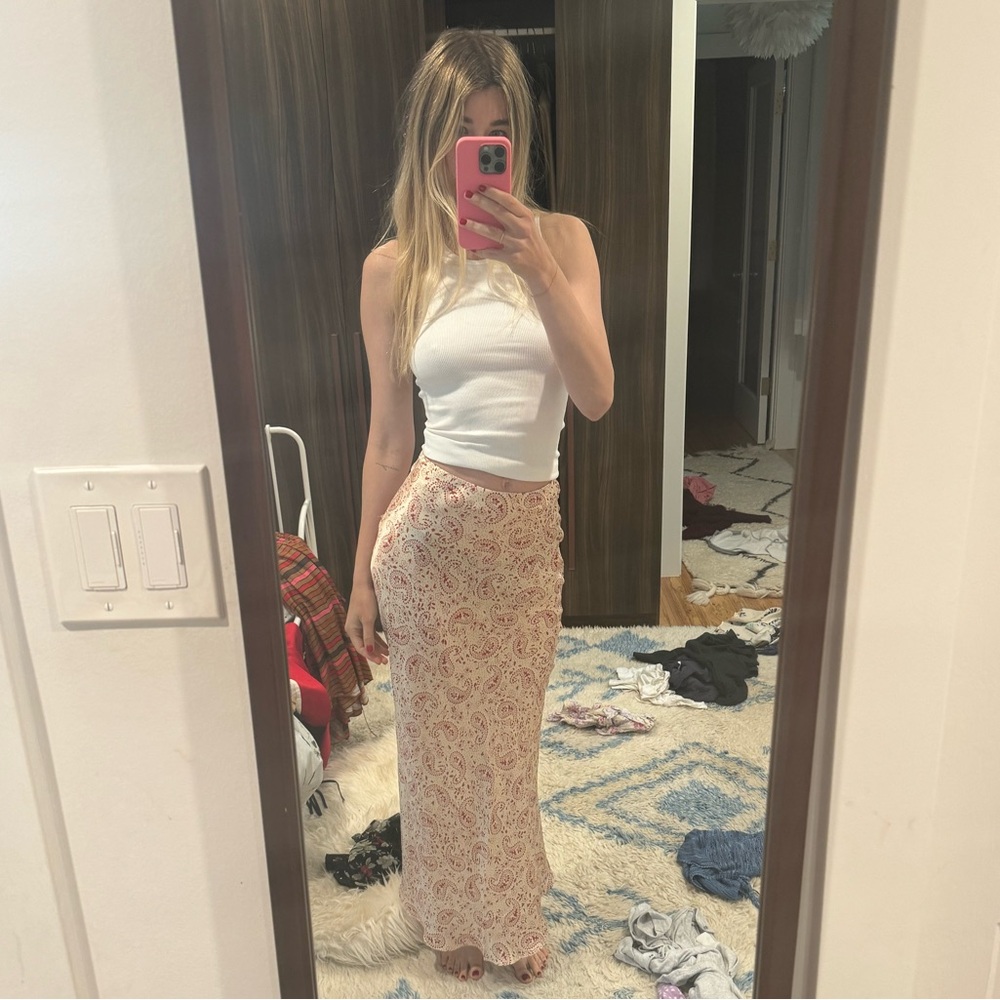 Réalisation par maxi skirt silk. Size XS